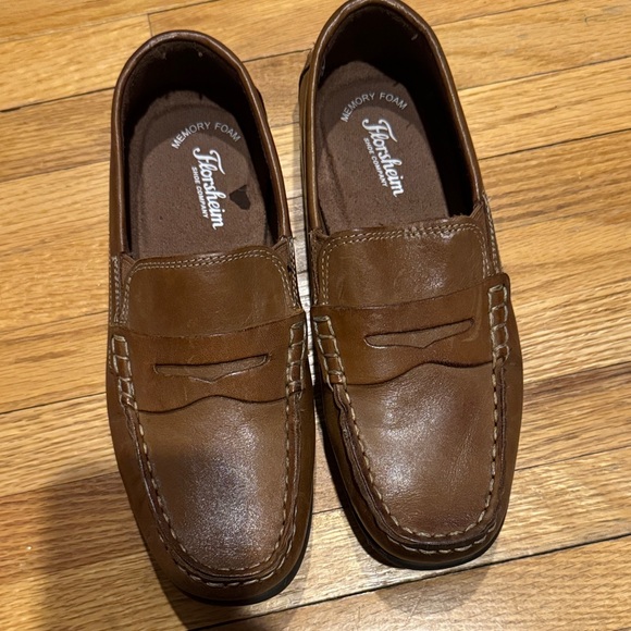 Florsheim Men's Tan Leather Slip-Ons - Picture 2 of 5
